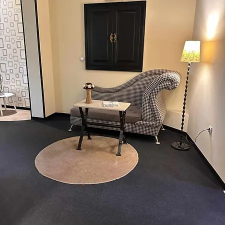 Cattleya Boutique מלון רוסה